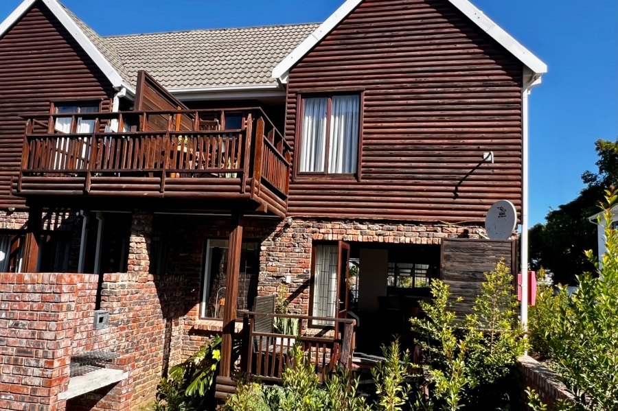 2 Bedroom Property for Sale in Heatherlands Western Cape